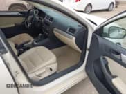 ✅ 2013 Volkswagen Jetta SE • VIN: 3VWDX7AJ9DM351857 • Lot: 43766161. Listed on IAAI with 216,950 mi. Free auction sales archive from the USA and detailed vehicle history report at DreamBid. Image 5.