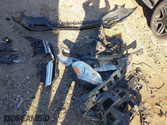 ✅ 2010 Mercedes-Benz GL 450 • VIN: 4JGBF7BE9AA578906 • Lot: 43765540. Listed on IAAI with 108,936 mi. Free auction sales archive from the USA and detailed vehicle history report at DreamBid. Image 12.