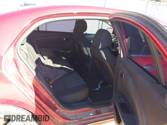 ✅ 2012 Chevrolet Malibu 1LT • VIN: 1G1ZC5E09CF238153 • Lot: 43586193. Listed on IAAI with 188,234 mi. Free auction sales archive from the USA and detailed vehicle history report at DreamBid. Image 8.