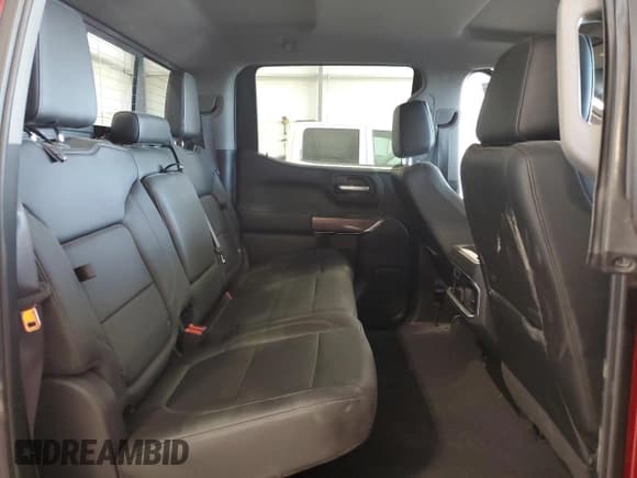 ✅ 2019 Chevrolet Silverado 1500 LTZ • VIN: 3GCUYGED3KG163741 • Lot: 80371145. Wystawiony na Copart z przebiegiem 90 748 mil. Bezpłatny archiwum sprzedaży aukcyjnych z USA i szczegółowy raport historii pojazdu na DreamBid. Zdjęcie 10.