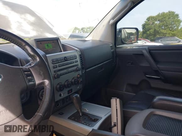 ✅ 2007 Nissan Armada LE • VIN: 5N1AA08CX7N708619 • Lot: 42981578. Wystawiony na IAAI z przebiegiem 245 425 mil. Bezpłatny archiwum sprzedaży aukcyjnych z USA i szczegółowy raport historii pojazdu na DreamBid. Zdjęcie 5.