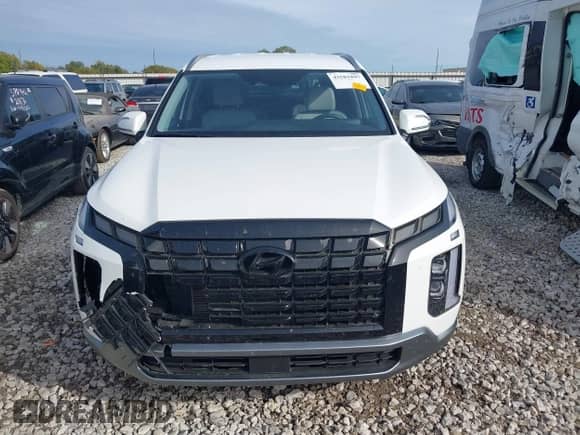 2025 Hyundai Palisade SEL z VIN KM8R2DGE7SU833358, wystawiony jako IAAI lot #43581897 z przebiegiem 31 129 mil mil oraz . Historia ofert i sprzedaży dostępna na DreamBid. Obrazek 12.