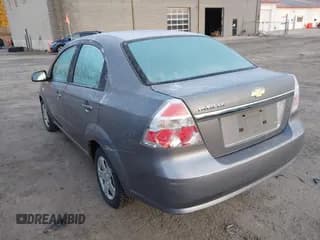 ✅ 2008 Chevrolet Aveo LS • VIN: KL1TD56678B252877 • Lot: 41755364. Wystawiony na IAAI z przebiegiem 127 186 mil. Bezpłatny archiwum sprzedaży aukcyjnych z USA i szczegółowy raport historii pojazdu na DreamBid. Zdjęcie 3.