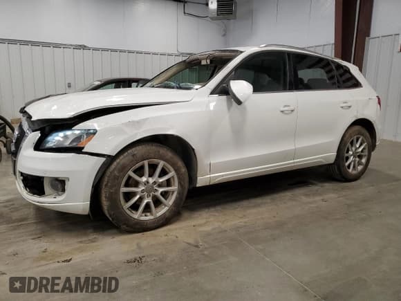 ✅ 2010 Audi Q5 Premium Plus • VIN: WA1LKAFP7AA004585 • Лот: 51585445. Опубликован ранее на Copart с пробегом 97 534 миль. Бесплатный доступ к архиву аукционных продаж из США и подробный отчёт об истории автомобиля на DreamBid. Изображение 1.