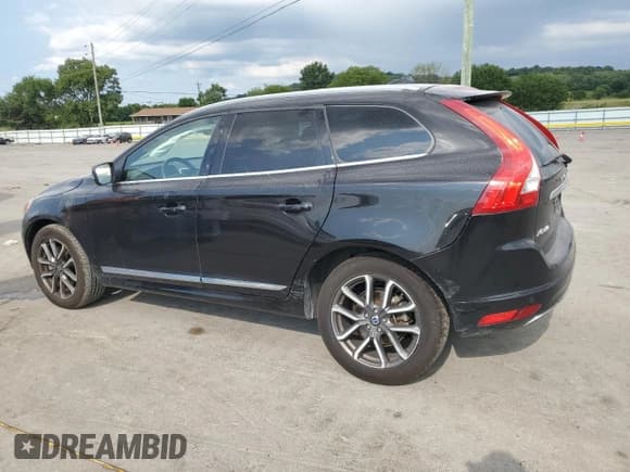 ✅ 2016 Volvo XC60 T5 Platinum • VIN: YV4612RM4G2864666 • Лот: 66415055. Опубликован ранее на Copart с пробегом 56 123 миль. Бесплатный доступ к архиву аукционных продаж из США и подробный отчёт об истории автомобиля на DreamBid. Изображение 2.