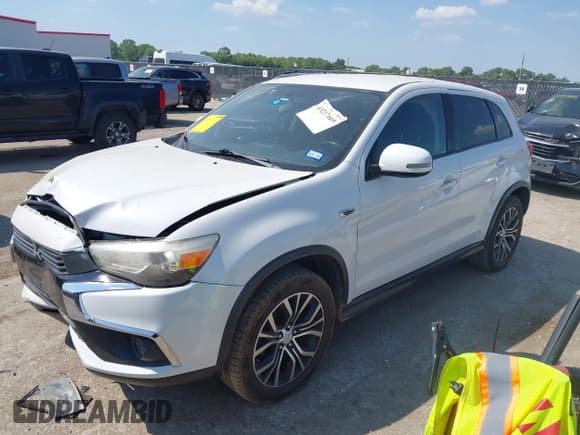 ✅ 2016 Mitsubishi Outlander ES • VIN: JA4AP3AU9GZ046218 • Lot: 43217669. Listed on IAAI with 182,380 mi. Free auction sales archive from the USA and detailed vehicle history report at DreamBid. Image 2.