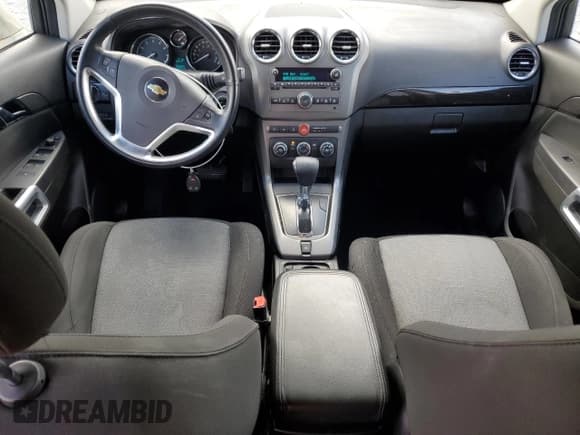 ✅ 2015 Chevrolet Captiva Sport LS • VIN: 3GNAL2EK3FS508022 • Lot: 47786145. Wystawiony na Copart z przebiegiem 105 072 mil. Bezpłatny archiwum sprzedaży aukcyjnych z USA i szczegółowy raport historii pojazdu na DreamBid. Zdjęcie 8.