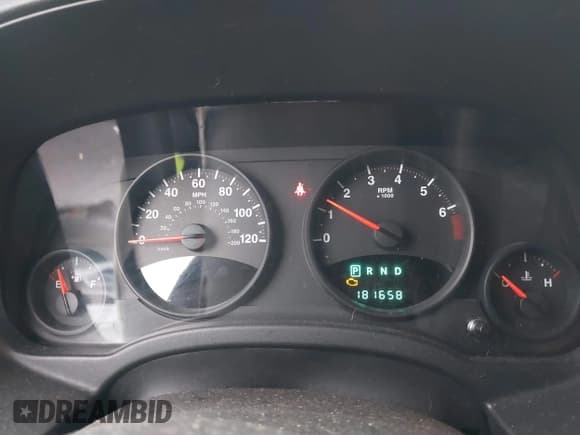 ✅ 2012 Jeep Patriot Latitude • VIN: 1C4NJRFB0CD578175 • Lot: 43716934. Listed on IAAI with 181,658 mi. Free auction sales archive from the USA and detailed vehicle history report at DreamBid. Image 15.