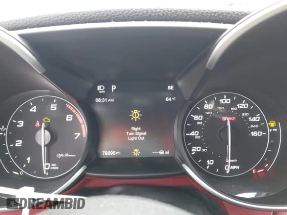 ✅ 2018 Alfa Romeo Giulia Ti Sport • VIN: ZARFAEEN8J7596983 • Лот: 42288356. Опубликован ранее на IAAI с пробегом 78 696 миль. Бесплатный доступ к архиву аукционных продаж из США и подробный отчёт об истории автомобиля на DreamBid. Изображение 7.