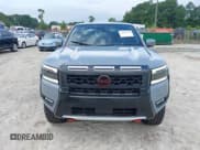 ✅ 2025 Nissan Frontier SV • VIN: 1N6ED1EKXSN600263 • Lot: 42882428. Listed on IAAI with 9,463 mi. Free auction sales archive from the USA and detailed vehicle history report at DreamBid. Image 12.