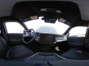 ✅ 2025 Rivian R1S Adventure • VIN: 7PDSGBBA1SN073415 • Lot: 43064933. Wystawiony na IAAI z przebiegiem 4 060 mil. Bezpłatny archiwum sprzedaży aukcyjnych z USA i szczegółowy raport historii pojazdu na DreamBid. Zdjęcie 17.