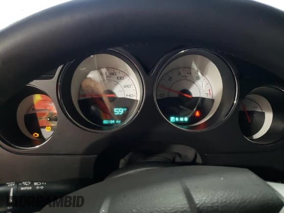 ✅ 2014 Dodge Challenger SXT • VIN: 2C3CDYAG4EH313815 • Lot: 83705374. Wystawiony na Copart z przebiegiem 82 134 mil. Bezpłatny archiwum sprzedaży aukcyjnych z USA i szczegółowy raport historii pojazdu na DreamBid. Zdjęcie 9.