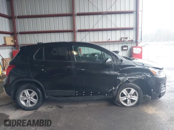 ✅ 2021 Chevrolet Trax LS • VIN: KL7CJNSB8MB321121 • Lot: 43556202. Listed on IAAI with 36,878 mi. Free auction sales archive from the USA and detailed vehicle history report at DreamBid. Image 13.