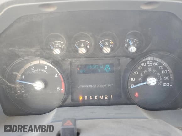 ✅ 2015 Ford F-350 XL • VIN: 1FTRF3BT7FEC67906 • Lot: 80363904. Listed on Copart with 211,327 mi. Free auction sales archive from the USA and detailed vehicle history report at DreamBid. Image 9.