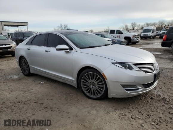 ✅ 2013 Lincoln MKZ • VIN: 3LN6L2JKXDR823033 • Lot: 47048945. Listed on Copart with Not provided. Free auction sales archive from the USA and detailed vehicle history report at DreamBid. Image 4.