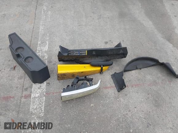 ✅ 2003 Chevrolet S-10 LS • VIN: 1GCCS19X138195836 • Лот: 43513195. Опубликован ранее на IAAI с пробегом 179 416 миль. Бесплатный доступ к архиву аукционных продаж из США и подробный отчёт об истории автомобиля на DreamBid. Изображение 12.