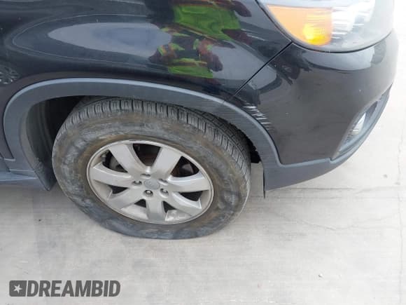 ✅ 2013 Kia Sorento LX • VIN: 5XYKT4A65DG323924 • Лот: 43502548. Опубликован ранее на IAAI с пробегом 172 709 миль. Бесплатный доступ к архиву аукционных продаж из США и подробный отчёт об истории автомобиля на DreamBid. Изображение 6.