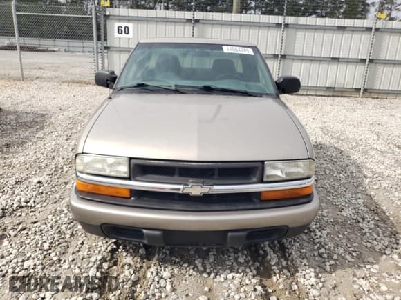 ✅ 2002 Chevrolet S-10 LS • VIN: 1GCCS19W028214964 • Лот: 44064745. Опубликован ранее на Copart с пробегом 153 109 миль. Бесплатный доступ к архиву аукционных продаж из США и подробный отчёт об истории автомобиля на DreamBid. Изображение 5.