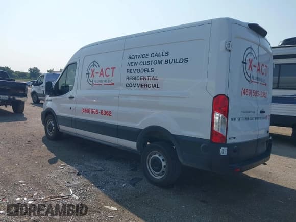 ✅ 2025 Ford Transit Cargo • VIN: 1FTBR1C8XSKA04313 • Lot: 43166073. Listed on IAAI with 13,152 mi. Free auction sales archive from the USA and detailed vehicle history report at DreamBid. Image 3.