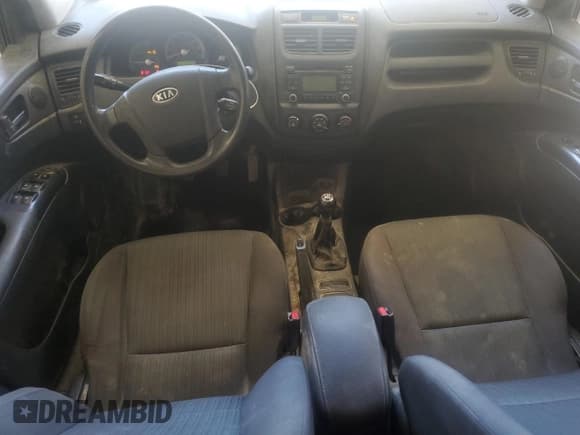 ✅ 2009 Kia Sportage LX • VIN: KNDJE724597592806 • Lot: 69956604. Listed on Copart with 236,185 mi. Free auction sales archive from the USA and detailed vehicle history report at DreamBid. Image 8.