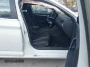 ✅ 2024 Volkswagen Jetta Sport • VIN: 3VWBM7BU0RM050006 • Лот: 43464571. Опубликован ранее на IAAI с пробегом 32 345 миль. Бесплатный доступ к архиву аукционных продаж из США и подробный отчёт об истории автомобиля на DreamBid. Изображение 5.