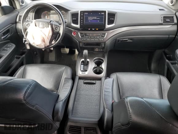 ✅ 2017 Honda Pilot EX-L • VIN: 5FNYF6H68HB075734 • Lot: 71950575. Listed on Copart with 80,157 mi. Free auction sales archive from the USA and detailed vehicle history report at DreamBid. Image 8.