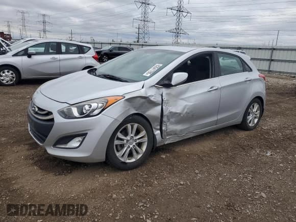 ✅ 2013 Hyundai Elantra • VIN: KMHD35LE8DU023596 • Lot: 82641785. Wystawiony na Copart z przebiegiem 87 244 mil. Bezpłatny archiwum sprzedaży aukcyjnych z USA i szczegółowy raport historii pojazdu na DreamBid. Zdjęcie 1.