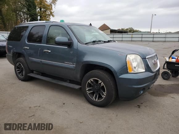 ✅ 2007 GMC Yukon Denali • VIN: 1GKFK63877J267461 • Lot: 90295675. Wystawiony na Copart z przebiegiem 195 611 mil. Bezpłatny archiwum sprzedaży aukcyjnych z USA i szczegółowy raport historii pojazdu na DreamBid. Zdjęcie 4.