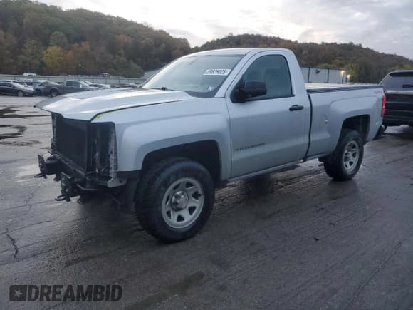 ✅ 2017 Chevrolet Silverado 1500 Work Truck • VIN: 1GCNKNEH1HZ194654 • Lot: 89826025. Wystawiony na Copart z przebiegiem 108 228 mil. Bezpłatny archiwum sprzedaży aukcyjnych z USA i szczegółowy raport historii pojazdu na DreamBid. Zdjęcie 1.
