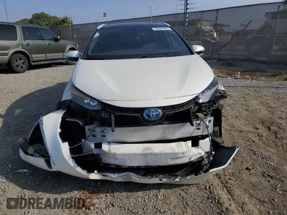 ✅ 2018 Toyota Mirai • VIN: JTDBVRBD0JA004916 • Lot: 90884385. Listed on Copart with 36,888 mi. Free auction sales archive from the USA and detailed vehicle history report at DreamBid. Image 5.