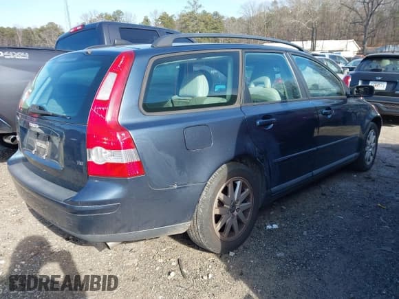 ✅ 2006 Volvo V50 • VIN: YV1MW682762190122 • Lot: 41281293. Listed on IAAI with 190,853 mi. Free auction sales archive from the USA and detailed vehicle history report at DreamBid. Image 4.