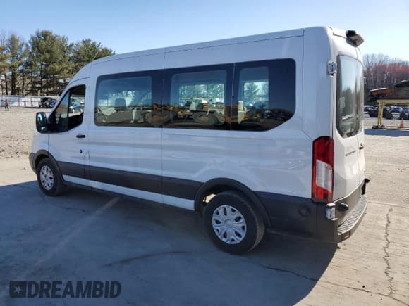 ✅ 2019 Ford Transit Passenger XL • VIN: 1FBAX2CM9KKA36596 • Лот: 51154695. Опубликован ранее на Copart с пробегом 49 212 миль. Бесплатный доступ к архиву аукционных продаж из США и подробный отчёт об истории автомобиля на DreamBid. Изображение 2.