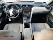 ✅ 2019 Honda Insight Touring • VIN: 19XZE4F9XKE025911 • Lot: 81848015. Wystawiony na Copart z przebiegiem 53 218 mil. Bezpłatny archiwum sprzedaży aukcyjnych z USA i szczegółowy raport historii pojazdu na DreamBid. Zdjęcie 8.