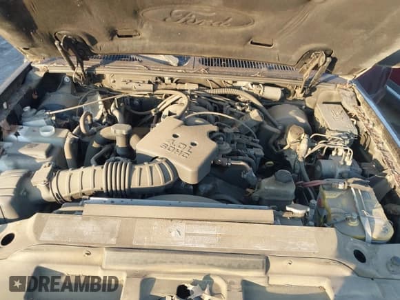 ✅ 2001 Ford Explorer Sport Trac • VIN: 1FMZU67E81UC90154 • Lot: 42843105. Wystawiony na IAAI z przebiegiem 226 401 mil. Bezpłatny archiwum sprzedaży aukcyjnych z USA i szczegółowy raport historii pojazdu na DreamBid. Zdjęcie 10.