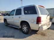 ✅ 2005 Cadillac Escalade • VIN: 1GYEK63NX5R140791 • Lot: 71642454. Wystawiony na Copart z przebiegiem 174 025 mil. Bezpłatny archiwum sprzedaży aukcyjnych z USA i szczegółowy raport historii pojazdu na DreamBid. Zdjęcie 2.