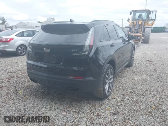 ✅ 2019 Cadillac XT4 AWD Sport • VIN: 1GYFZFR48KF103007 • Lot: 43377921. Listed on IAAI with 86,216 mi. Free auction sales archive from the USA and detailed vehicle history report at DreamBid. Image 4.