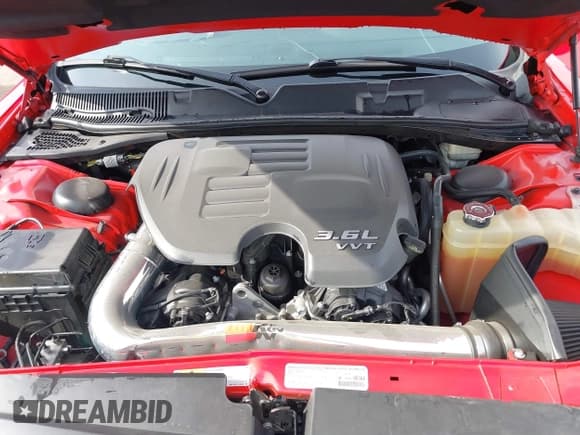 ✅ 2014 Dodge Challenger Rallye Redline • VIN: 2C3CDYAGXEH224573 • Lot: 41228018. Wystawiony na IAAI z przebiegiem 119 482 mil. Bezpłatny archiwum sprzedaży aukcyjnych z USA i szczegółowy raport historii pojazdu na DreamBid. Zdjęcie 10.