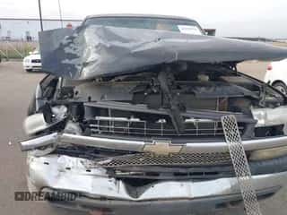 2001 Chevrolet Silverado 1500 LS z VIN 2GCEK19T011103637, wystawiony jako IAAI lot #43259378 z przebiegiem 155 375 mil mil oraz . Historia ofert i sprzedaży dostępna na DreamBid. Obrazek 6.