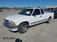 ✅ 2003 Chevrolet S-10 LS • VIN: 1GCCS19X738256607 • Лот: 41833706. Опубликован ранее на IAAI с пробегом 98 740 миль. Бесплатный доступ к архиву аукционных продаж из США и подробный отчёт об истории автомобиля на DreamBid. Изображение 17.