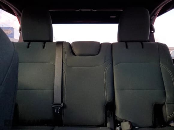 ✅ 2024 Jeep Wrangler Sahara • VIN: 1C4PJXEG9RW236263 • Lot: 45009025. Listed on Copart with 13,985 mi. Free auction sales archive from the USA and detailed vehicle history report at DreamBid. Image 10.