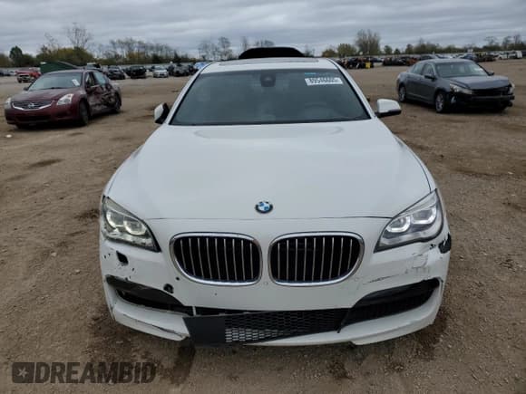 ✅ 2013 BMW 7 Series 750Li xDrive • VIN: WBAYF8C55DD140189 • Lot: 89546605. Listed on Copart with 150,059 mi. Free auction sales archive from the USA and detailed vehicle history report at DreamBid. Image 5.
