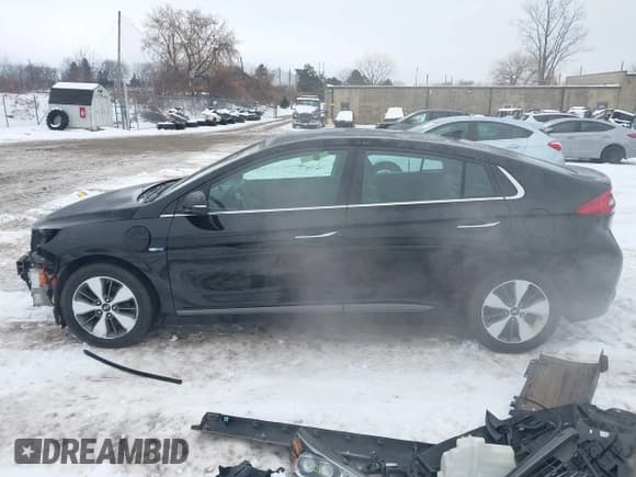 ✅ 2019 Hyundai Ioniq Limited • VIN: KMHC75LD7KU147976 • Lot: 41059527. Wystawiony na IAAI z przebiegiem 112 686 mil. Bezpłatny archiwum sprzedaży aukcyjnych z USA i szczegółowy raport historii pojazdu na DreamBid. Zdjęcie 15.