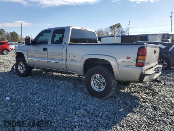 ✅ 2007 GMC Sierra 2500HD SLE1 • VIN: 1GTHK29D97E102490 • Lot: 87214914. Wystawiony na Copart z przebiegiem 262 191 mil. Bezpłatny archiwum sprzedaży aukcyjnych z USA i szczegółowy raport historii pojazdu na DreamBid. Zdjęcie 2.