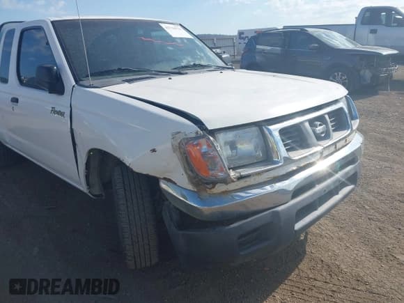 ✅ 2000 Nissan Frontier XE • VIN: 1N6DD26S8YC403483 • Lot: 42734721. Listed on IAAI with 271,752 mi. Free auction sales archive from the USA and detailed vehicle history report at DreamBid. Image 6.