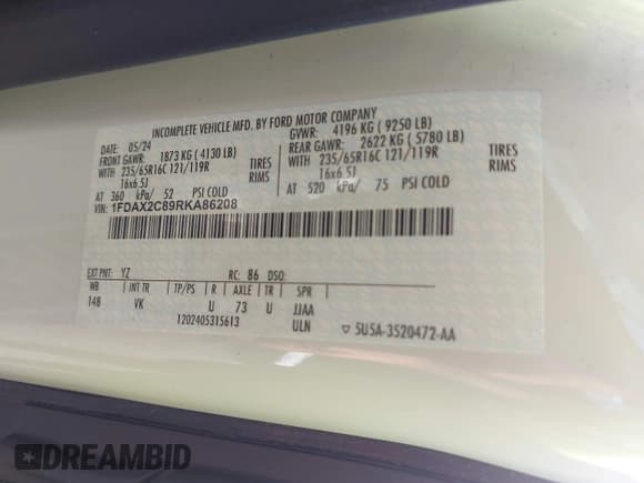 ✅ 2024 Ford Transit Passenger XL • VIN: 1FDAX2C89RKA86208 • Lot: 42260251. Wystawiony na IAAI z przebiegiem 2 635 mil. Bezpłatny archiwum sprzedaży aukcyjnych z USA i szczegółowy raport historii pojazdu na DreamBid. Zdjęcie 9.