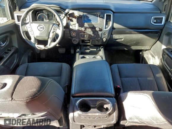 ✅ 2018 Nissan Titan SV • VIN: 1N6AA1E58JN536241 • Lot: 94370505. Listed on Copart with 148,505 mi. Free auction sales archive from the USA and detailed vehicle history report at DreamBid. Image 8.