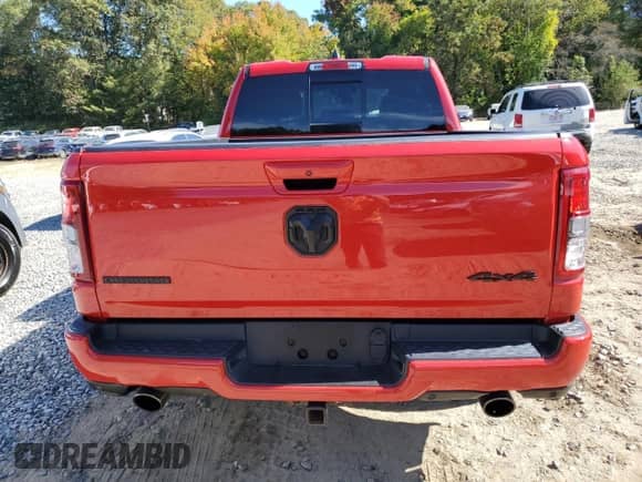 2022 Ram 1500 Big Horn z VIN 1C6SRFBTXNN164575, wystawiony jako Copart lot #85131965 z przebiegiem 30 961 mil mil oraz Szkoda całkowita • Salvage title. Historia ofert i sprzedaży dostępna na DreamBid. Obrazek 6.