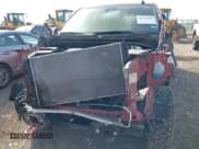 ✅ 2022 Chevrolet Silverado 1500 LT Trail Boss • VIN: 3GCUDFED5NG572592 • Lot: 42045916. Wystawiony na IAAI z przebiegiem 120 559 mil. Bezpłatny archiwum sprzedaży aukcyjnych z USA i szczegółowy raport historii pojazdu na DreamBid. Zdjęcie 6.