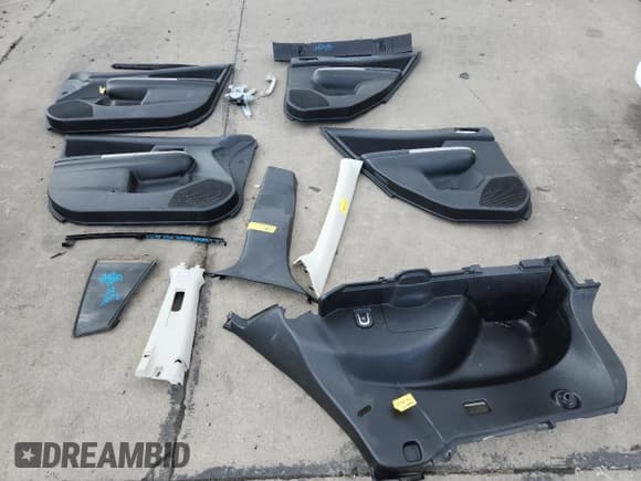 ✅ 2015 Subaru Crosstrek Premium • VIN: JF2GPACC7F9214740 • Lot: 71695525. Wystawiony na Copart z przebiegiem 90 094 mil. Bezpłatny archiwum sprzedaży aukcyjnych z USA i szczegółowy raport historii pojazdu na DreamBid. Zdjęcie 13.