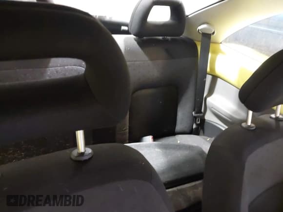 ✅ 1999 Volkswagen Beetle GLS • VIN: 3VWCA21C6XM417206 • Lot: 43913835. Listed on IAAI with Not provided. Free auction sales archive from the USA and detailed vehicle history report at DreamBid. Image 8.